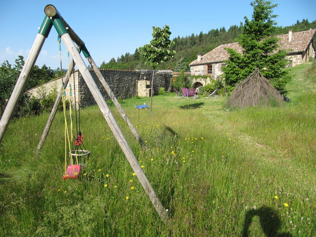 Le Petit Rias Gîte Soleil Saint Maurice en Chalencon Extérieur photo