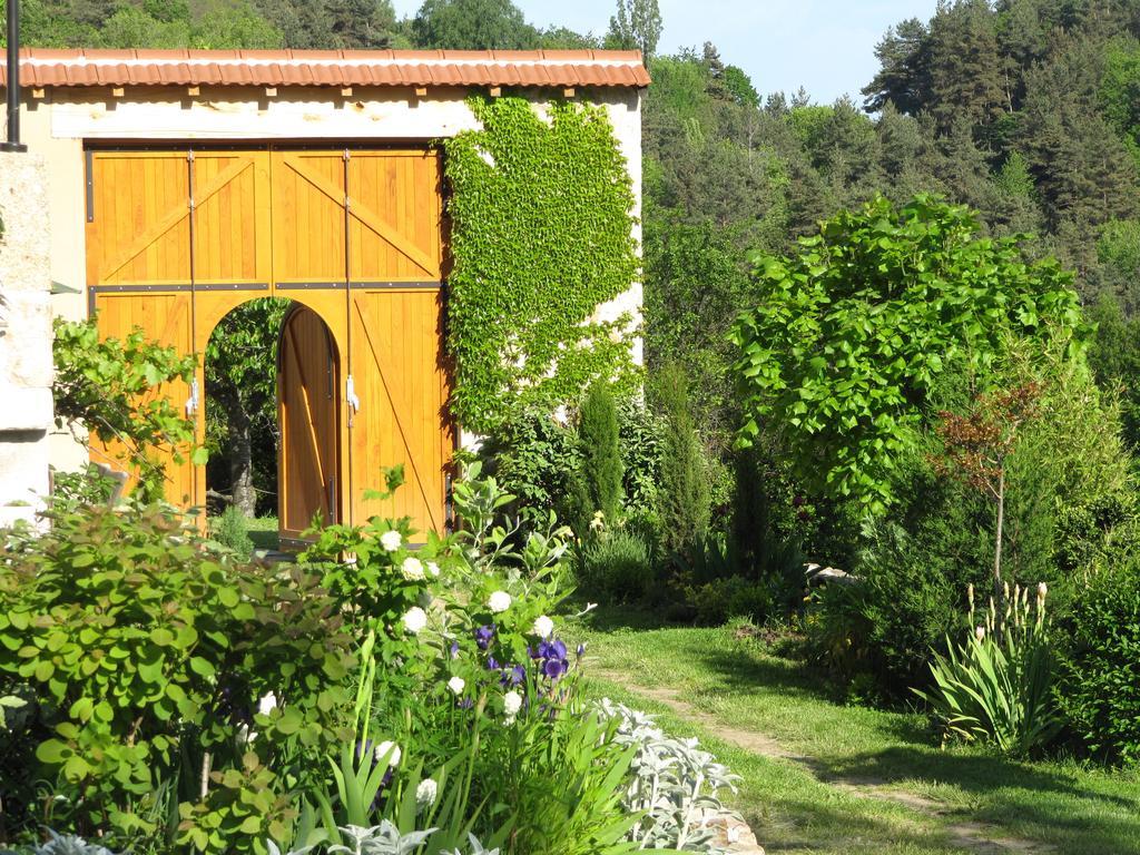 Le Petit Rias Gîte Soleil Saint Maurice en Chalencon Extérieur photo